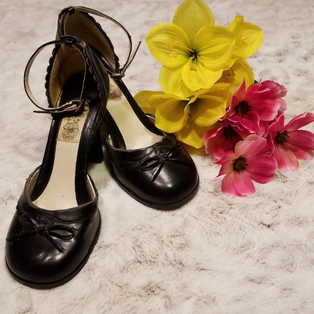 🌼3 for $10🌼Black Summer Rio heels